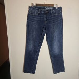 GAP Sexy Boyfriend Fit Coupe Jeans Size 8